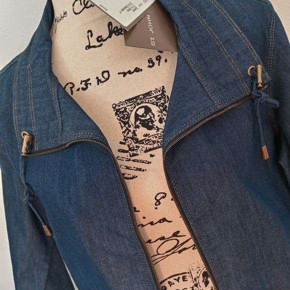 NWT! St. John Sport Sailing Jacket - Picture 4 of 10